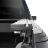 15-20 Ford F-150 Retrax T-80374 6'7" PRO XR Manual Retractable Tonneau Cover w/ T-Slot Rails